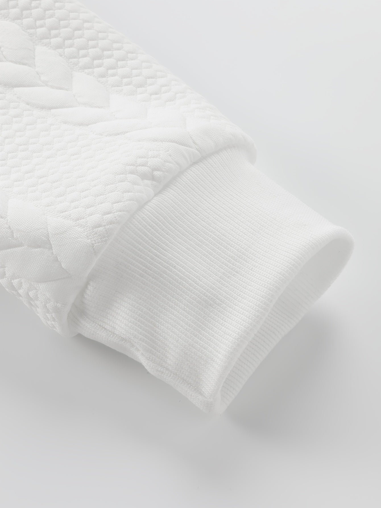 Alveron | Men's Textured Crew Neck Cable Knit Sweatshirt - Image 12